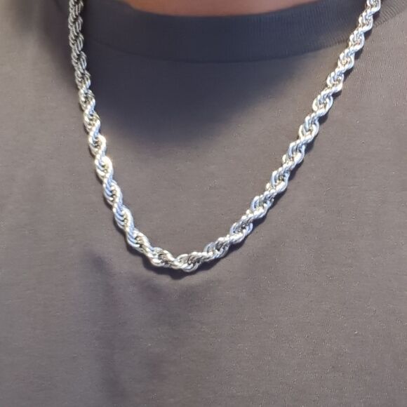 24" x 7mm 316L Stainless Steel Rope Chain. - Picture 6 of 7